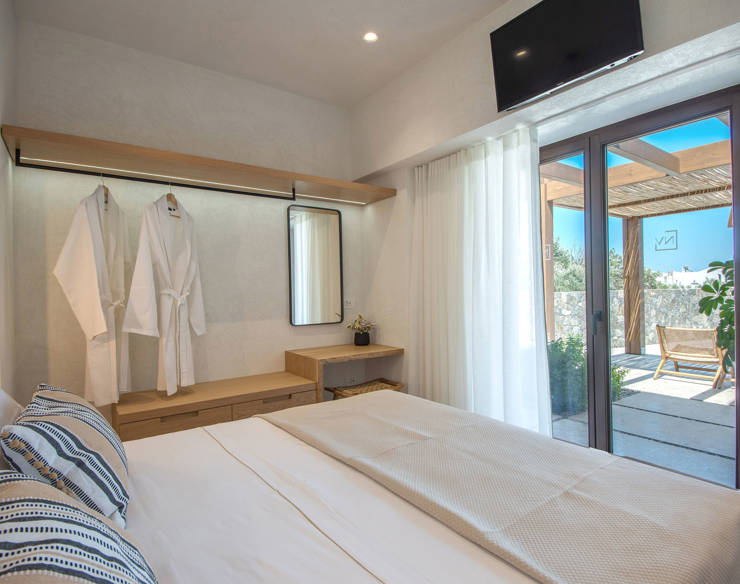 Elounda Naxia Villas MAST BED 1